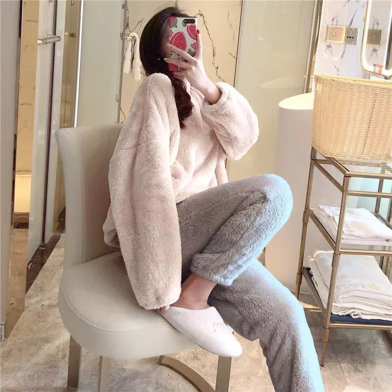 Warm Flannel Pajamas For Women Coral Fleece Autumn Winter Pijamas 2PCS Homewear Suit Round Neck Home Clothes Female