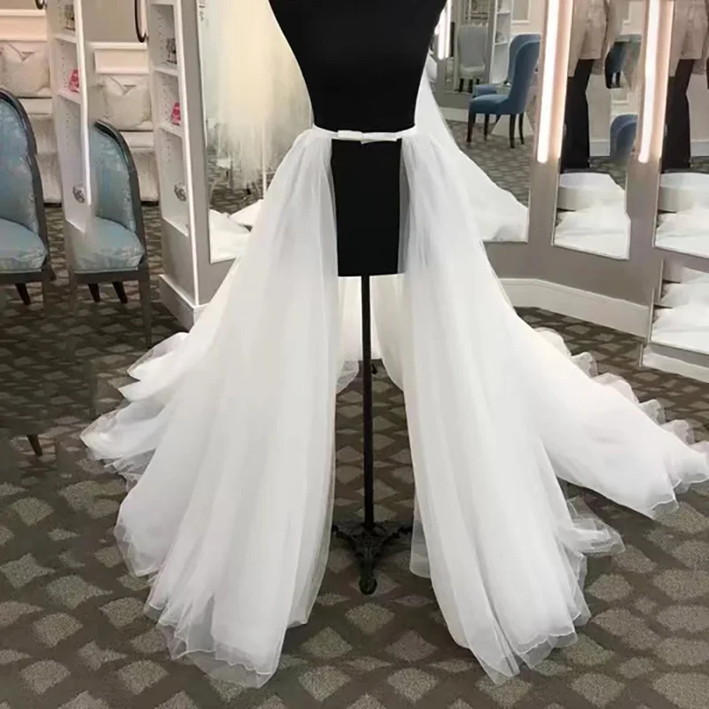 Купи Detachable Skirt for Wedding Dress Custom Made Organza/Tulle Chapel Train Front Slit Removable Train Bridal Wedding Accessories за 2,068 рублей в магазине AliExpress