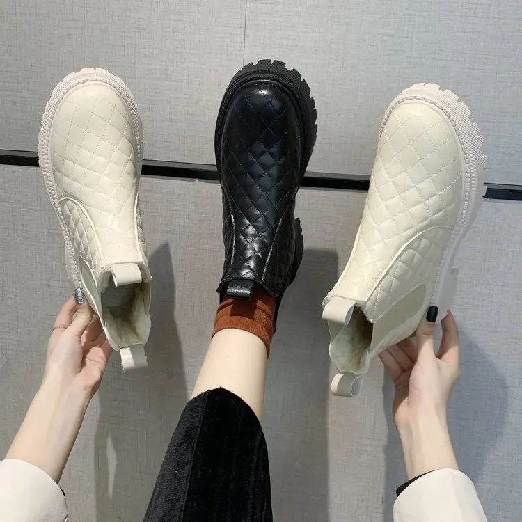 

2022 Women's Winter Fashion Plus Boots Velvet Platform Martin Boots Casual Snow Boots Non Slip Chelsea Boots Botines Mujer