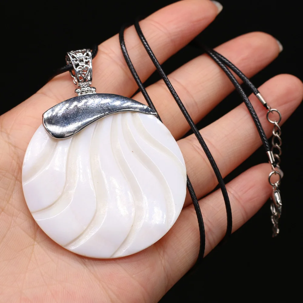 

Natural Shell Alloy Round Necklace Pendant For Woman Handmade Craft DIY Accessory Exquisite Necklace Jewelry Pendant 50x50mm