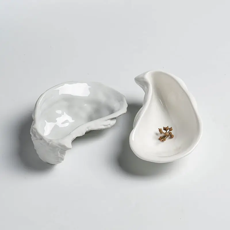 

Ceramic Oyster Shells Dinnerware Figurines Home Decoration Crafts Miniature Things Plate Shaped Irregular Desk Accessories