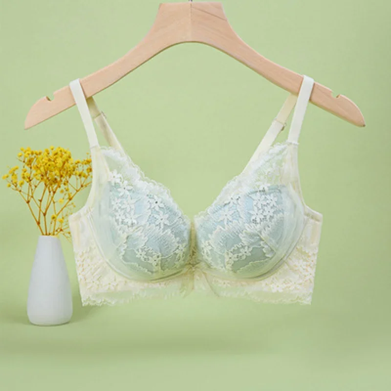 Бюстгальтер женский без стальных косточек Бралетт с большой пустой чашечкой