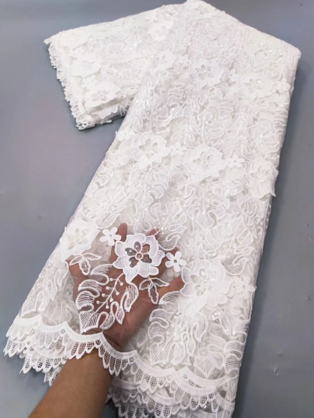 

Чисто белая африканская сетчатая кружевная ткань, вышивка блестками, французское Тюлевое кружево, ткань молочного шелка для нигерийских св...