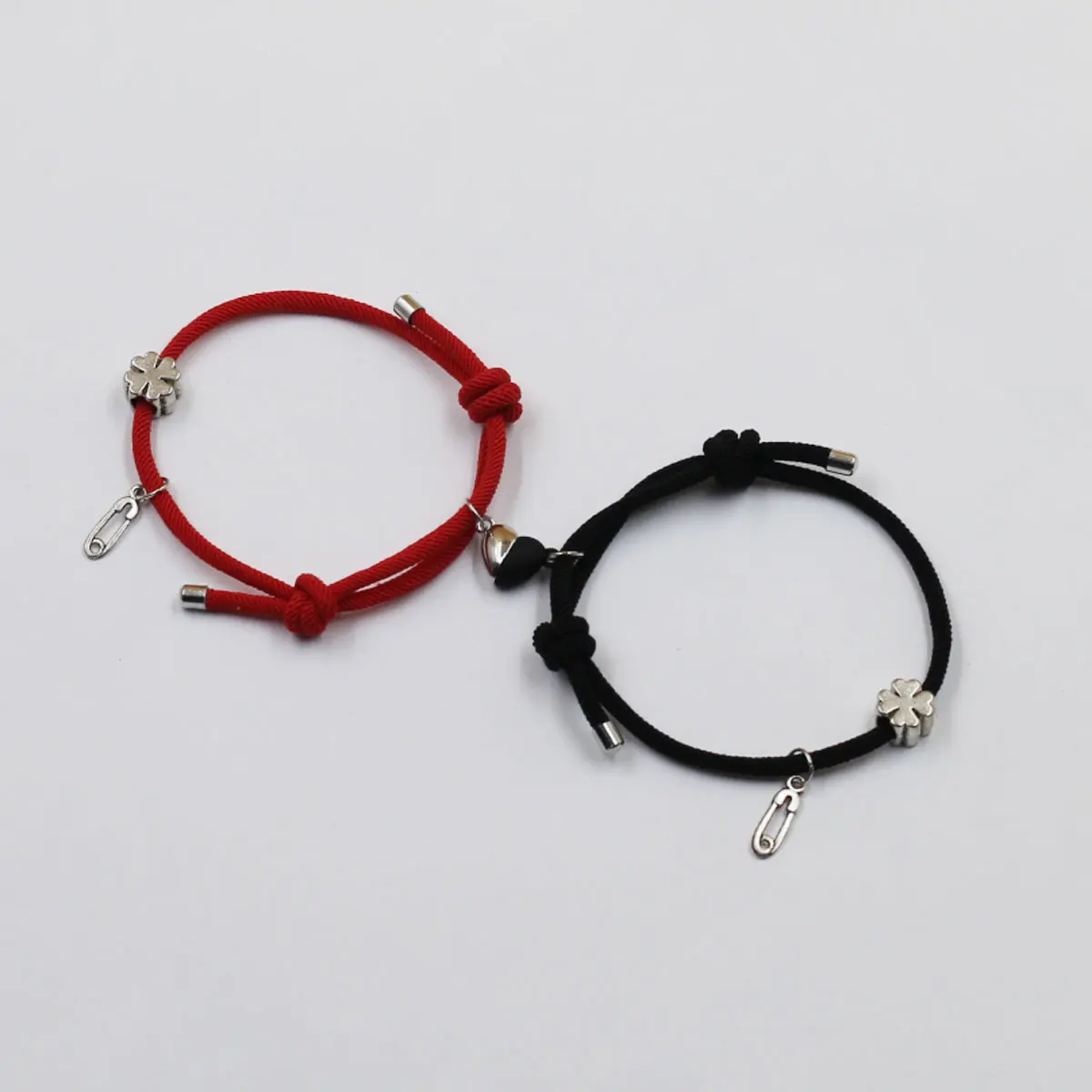 

2PCS Magnetic Couple Bracelets Four Leaves Clover Bead Charm Safety Pin Pendant Braid Rope Bangle Lovers Friends Jewelry Gift