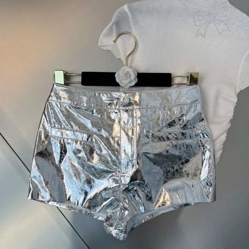 

BORVEMAYS 2023 Spring Summer New Fashion Trend High Waist Solid Color Silver PU Leather Sexy Slim Shorts Women WZ988