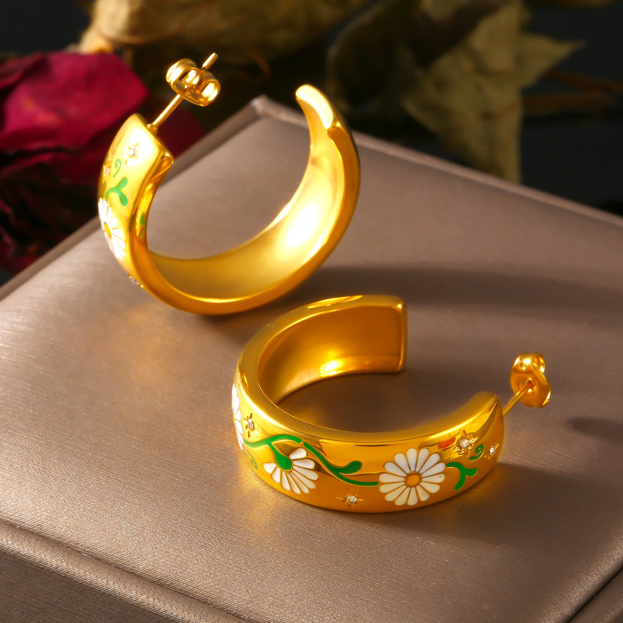 Liora модные серьги-кольца из нержавеющей стали для женщин эмаль цветок ромашки