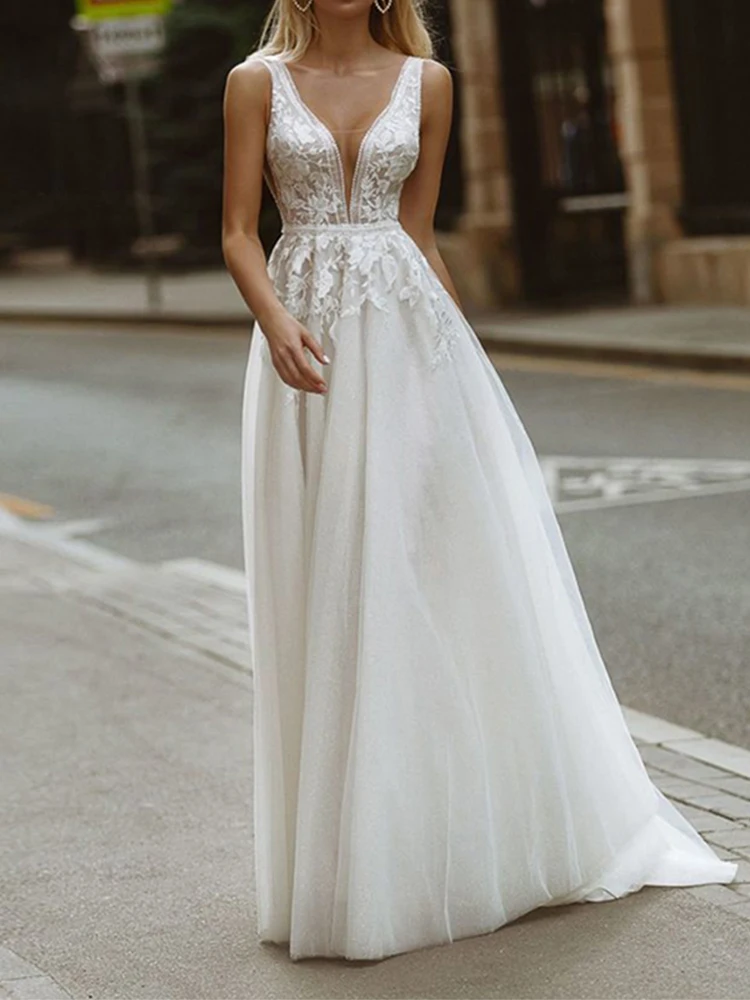 

2022 Sexy Prom Dresses Spaghetti Strap Deep V-Neck With Lace Appliques Occasion Gown Tulle Evening Dress Robe De Soirée