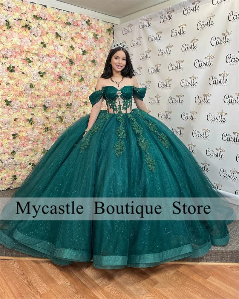 

New Emerald Green Lace Ball Gown Quinceanera Dresses 2023 With Fishbone Appliques Beaded Sweet 16 Dress Lace -up Vestido 15 Años
