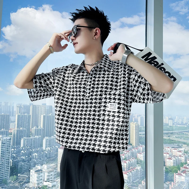 

2023 Fine Men's Fashion Casual Korean Version Breathable Everything Handsome Slim British Style Five-point Sleeve Teenage Shirt