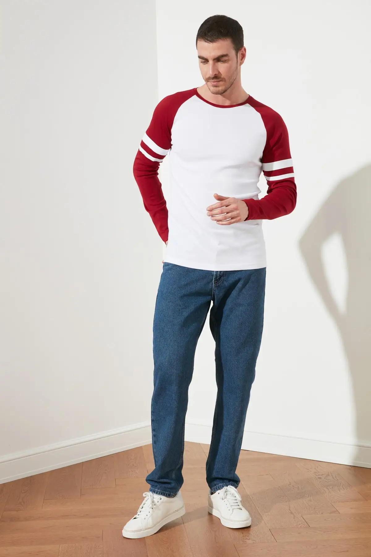 

Trendyol Male Long-Sleeve Basic T-Shirt TMNSS20TS0025