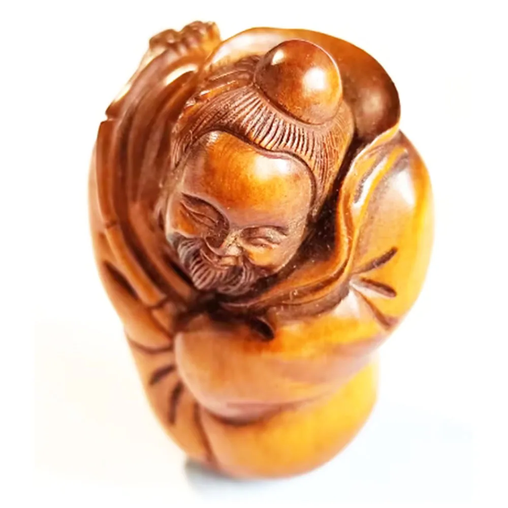 

Миниатюрная скульптура из самшита "Рыбак пожилого человека"