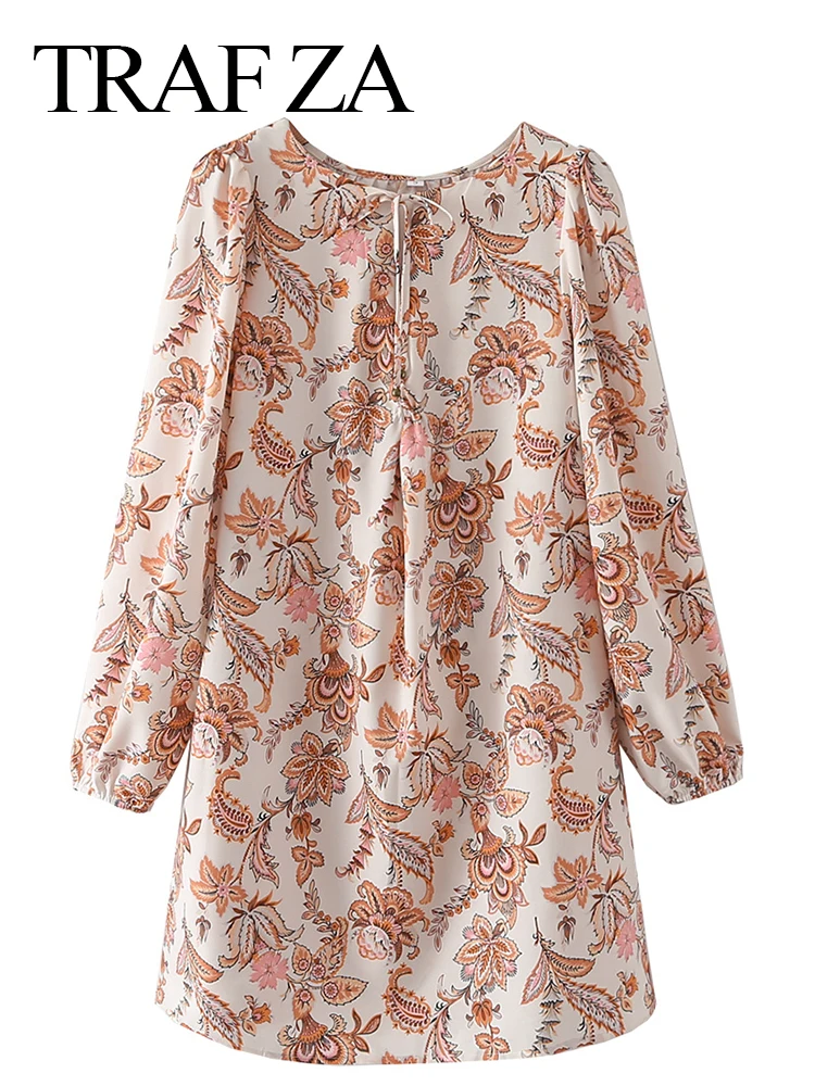 

Женское Короткое платье-рубашка с коротким рукавом и поясом на резинке