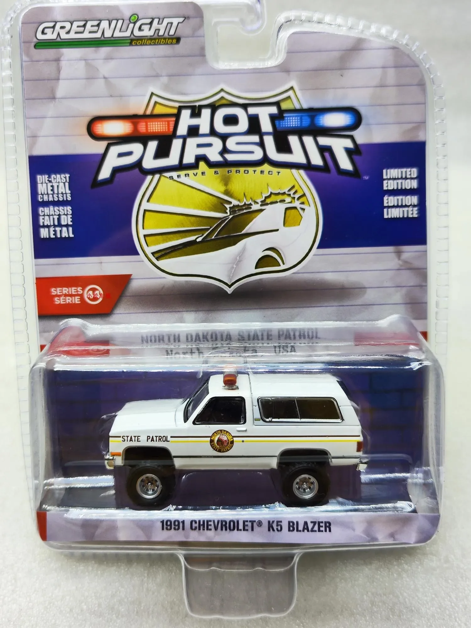 

1: 64 Heat Tracing Series 44-1991 Chevrolet K5 Blazer Collection of car models