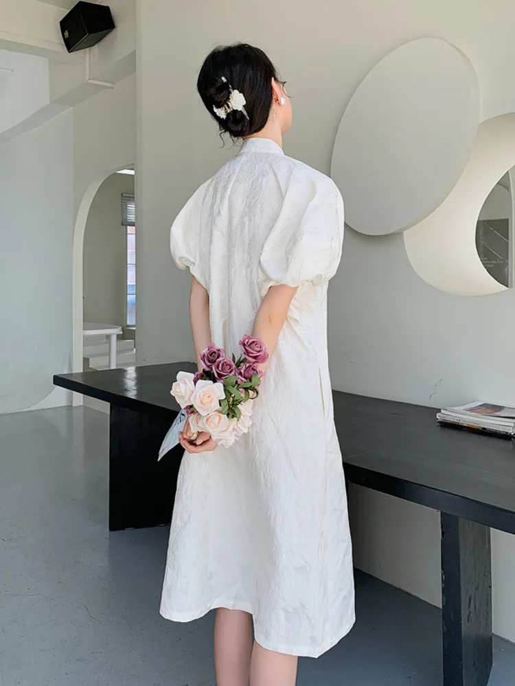 Женское платье с воротником-стойкой GVUW однотонное Бандажное до середины икры