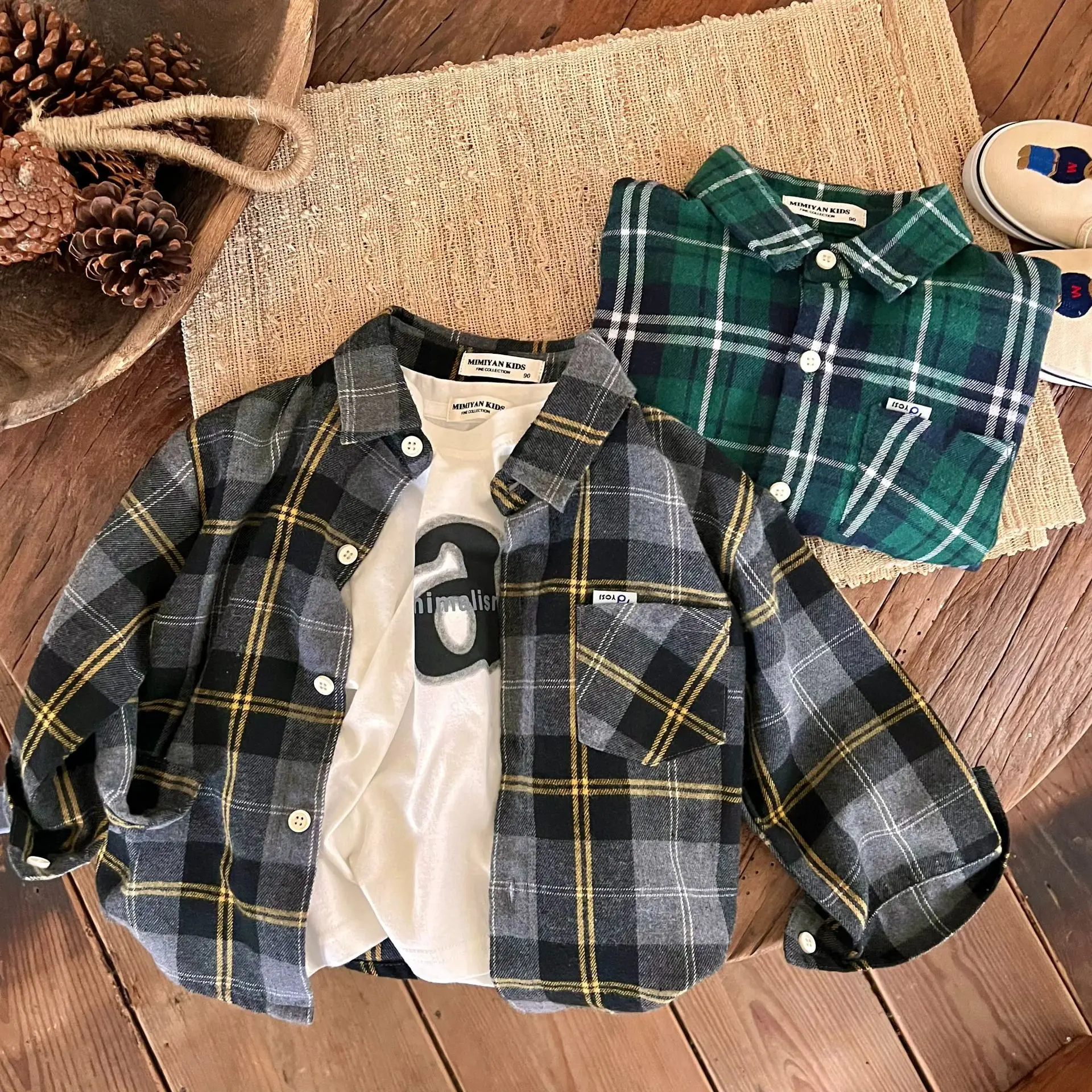 Детская одежда Новинка осени 2022 рубашка в клетку с карманами для мальчиков и