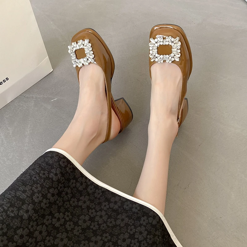 Женские сандалии 2022 женские с квадратным носком на высоком каблуке стразы