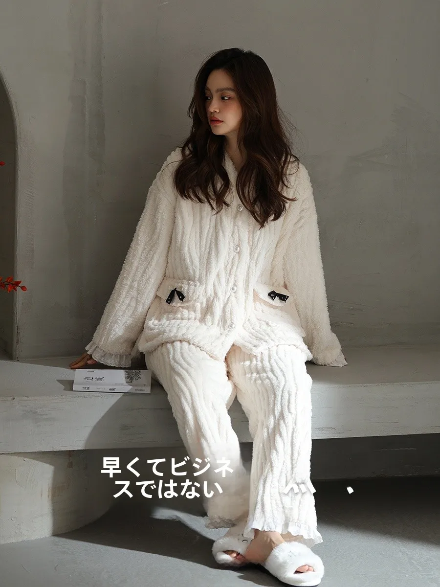 Pajamas Women Winter Flannel Warm Loose Long sleeve 2024 New Simple White Can Be Worn outside Homewear Set