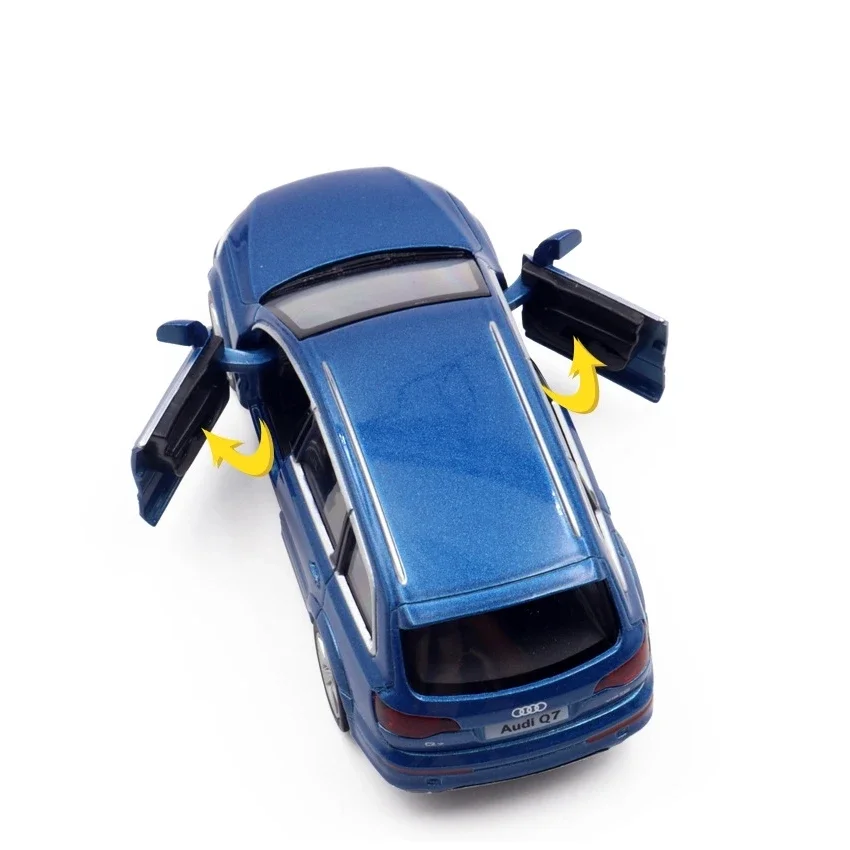 Модель автомобиля Audi Q7 V12 детская из литого сплава 1/36