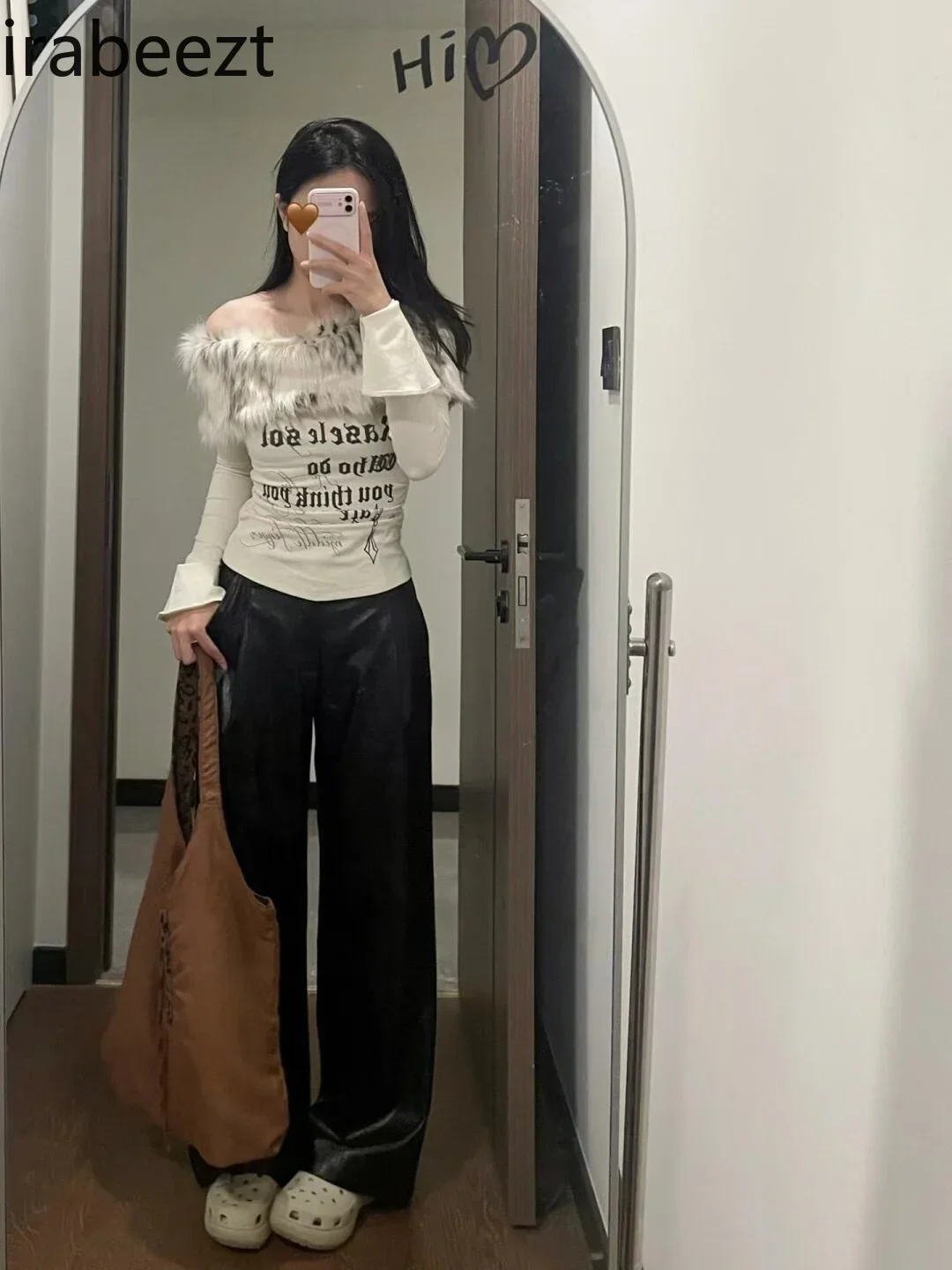 Футболка Spot American Sweet and Cool с меховым воротником на одно плечо и длинными рукавами