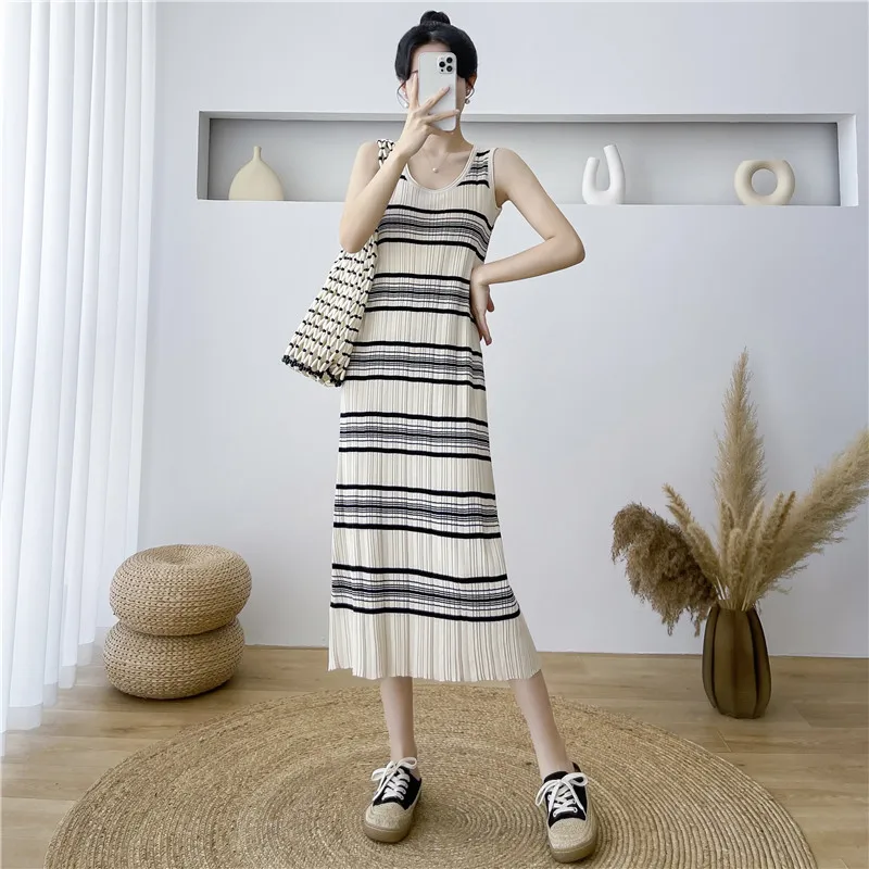 

Casual Striped Knitted Tank Top Long Slip Dress For Women's Clothes Spring Summer New O-neck Slim Sleeveless Strap Dresses AC456