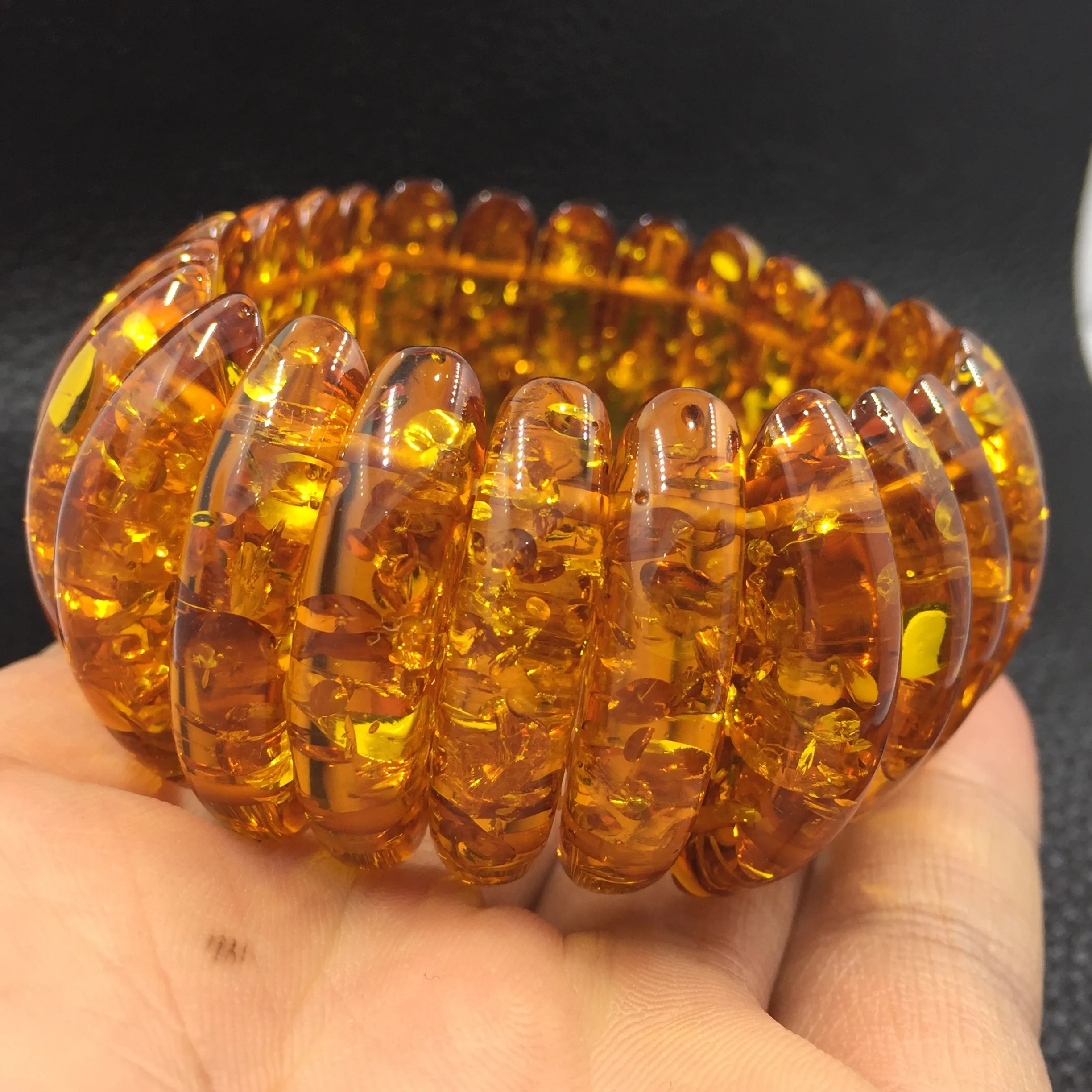 

Natural Golden Flower Amber Bracelet Women Healing Jewelry Crescent Beeswax Beads Elastic Beaded Bracelets Girlfriend Mom Gifts