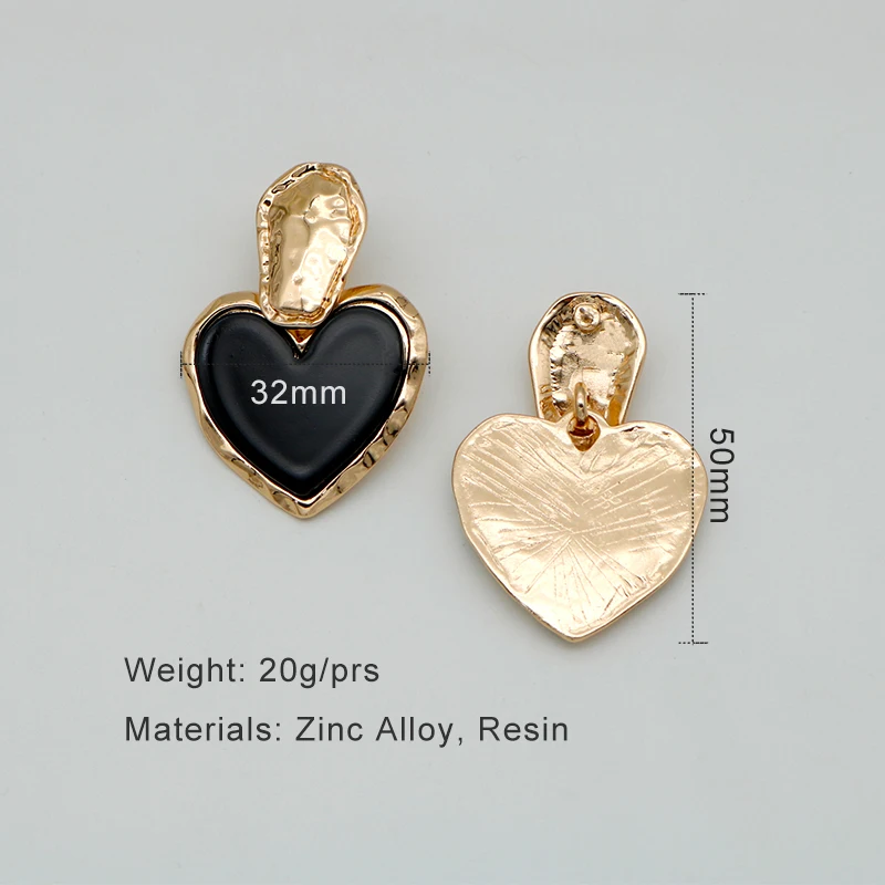 Черные массивные серьги в форме сердца большие полимерные тяжелые крупные