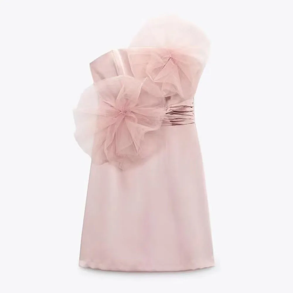 

Новинка Осень-зима 2022, женские милые короткие платья в форме цветка без бретелек с прямым вырезом