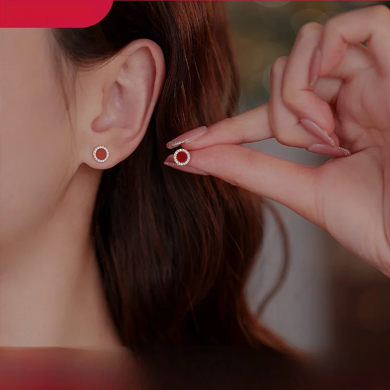 Маленькие круглые изысканные серьги для торта зимние 2024 в стиле ретро красные