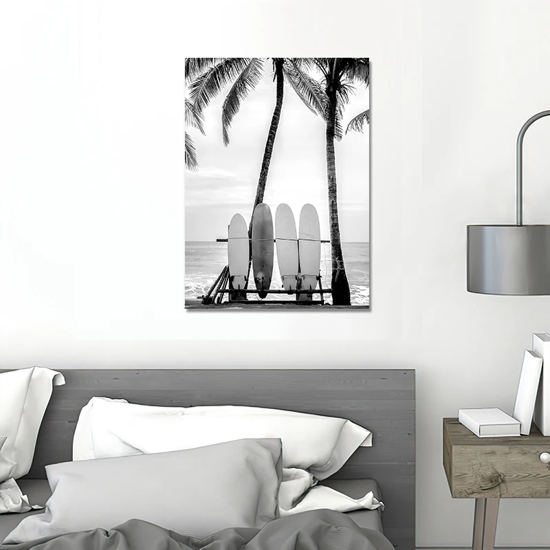 Плакаты и принты женские черно-белые для серфинга на холсте