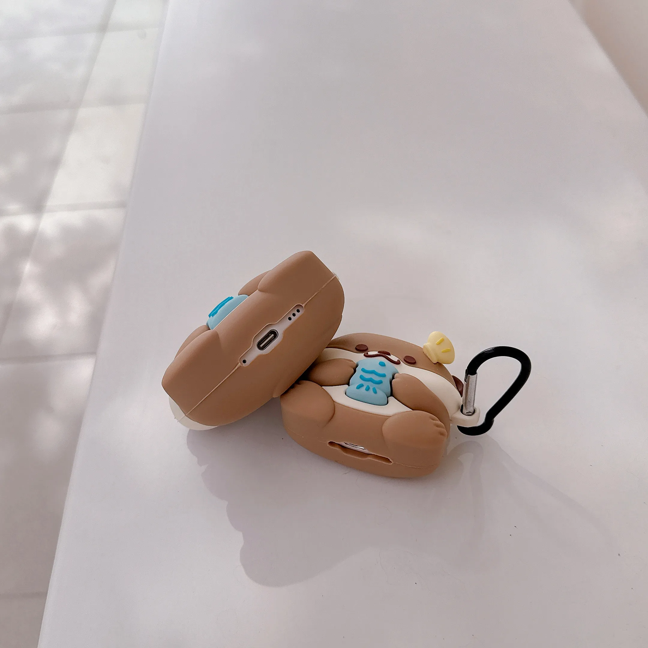 Милый 3D-чехол для наушников в виде мультяшной выдры с брелоком, мягкий, ударопрочный, защитный, для AirPods 1234ProPro2Pro3 (art.: 3920da4f4ef54) - 3920da4f4ef54