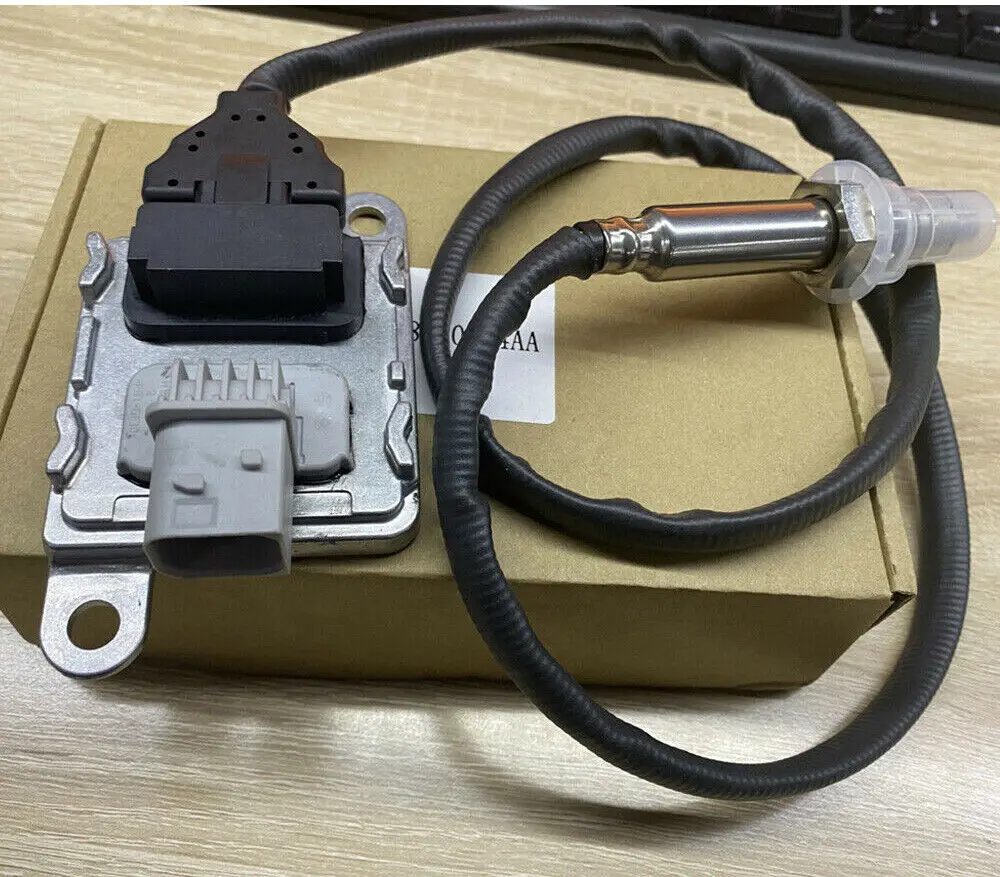 

Новый Датчик Nox подходит для 2013-2017 Dodge Ram 2500 3500 4500 5500 6.7L 68210084AA