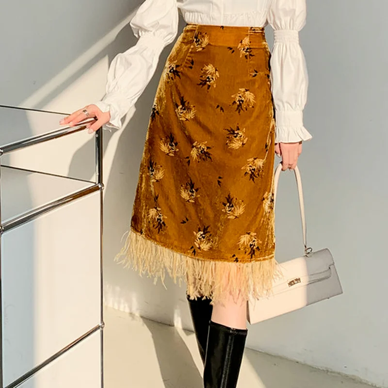 

Retro Velvet Fashion Elegant Skirt Temperament Lady Flower Embroidery Printing Fringe Stitching Skirt Winter Faldas Mujer Moda