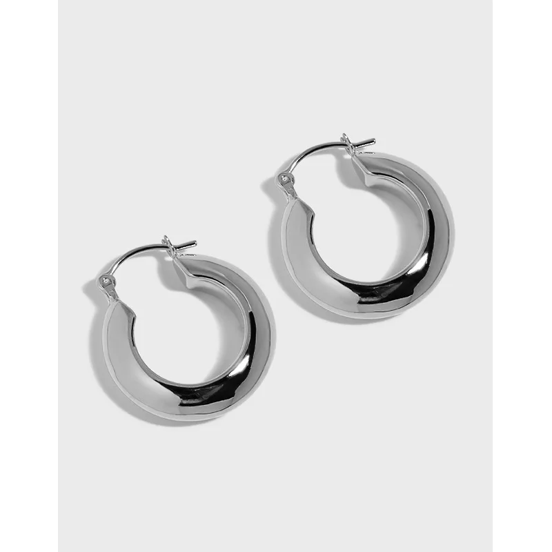 

Korean Version of Ins Minority Design Sense Retro French Geometric Circle Glossy Texture S925 Sterling Silver Earrings Female