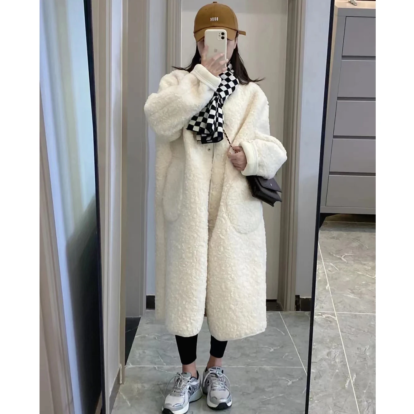 Mid Length Lamb Wool Coat for Women in 2023 Winter New Korean Version Parkas Cotton Padded Lamb Fur Jacket Thickened Coats