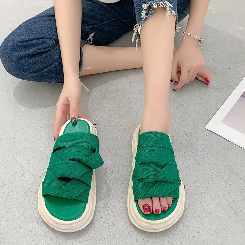 

2022 Fashion Solid Thick Sole Women Slippers Roman Fairy Style Weave Elastic Band Women Beach Sandals Round Toe Lady Flip Flops