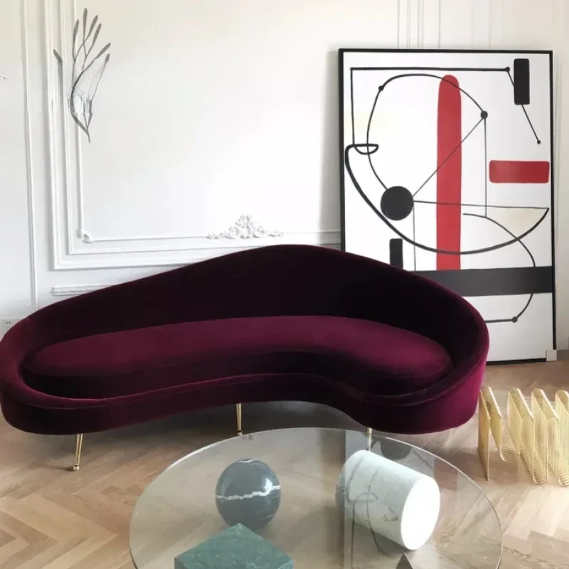 Легкий роскошный изогнутый диван из нержавеющей стали магазин одежды модный