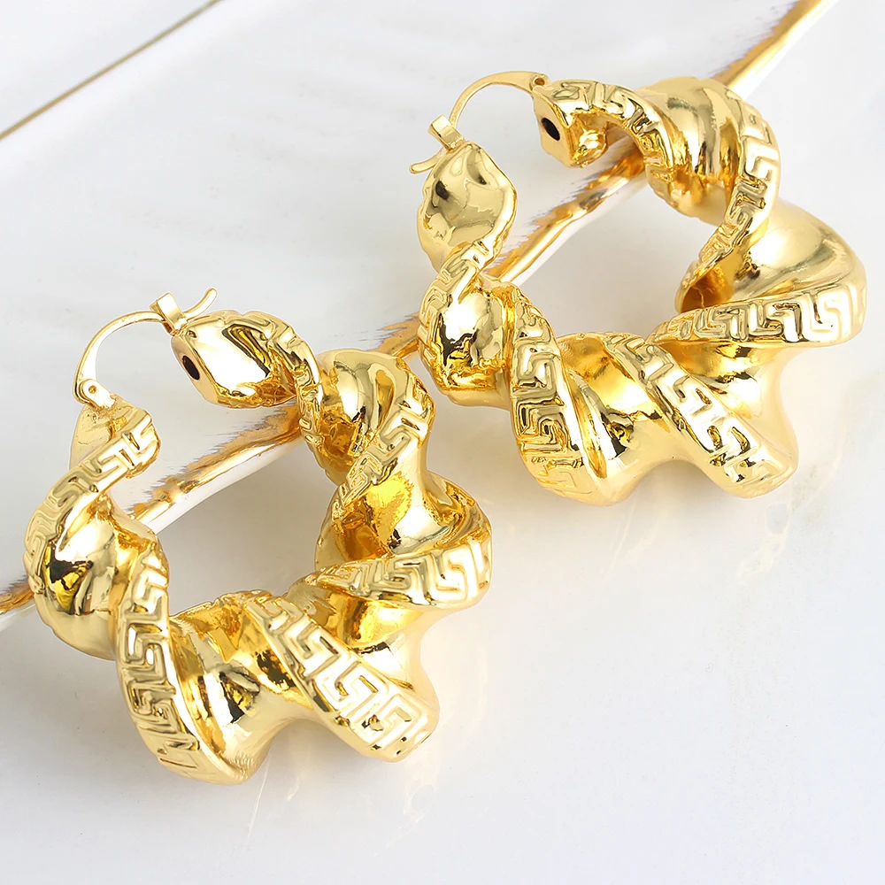 Fashion Jewelry Women Big Hoop Earrings 2022 New Design Trend Romantic Geometric Jewelry For Wedding Copper Jewelry Findings