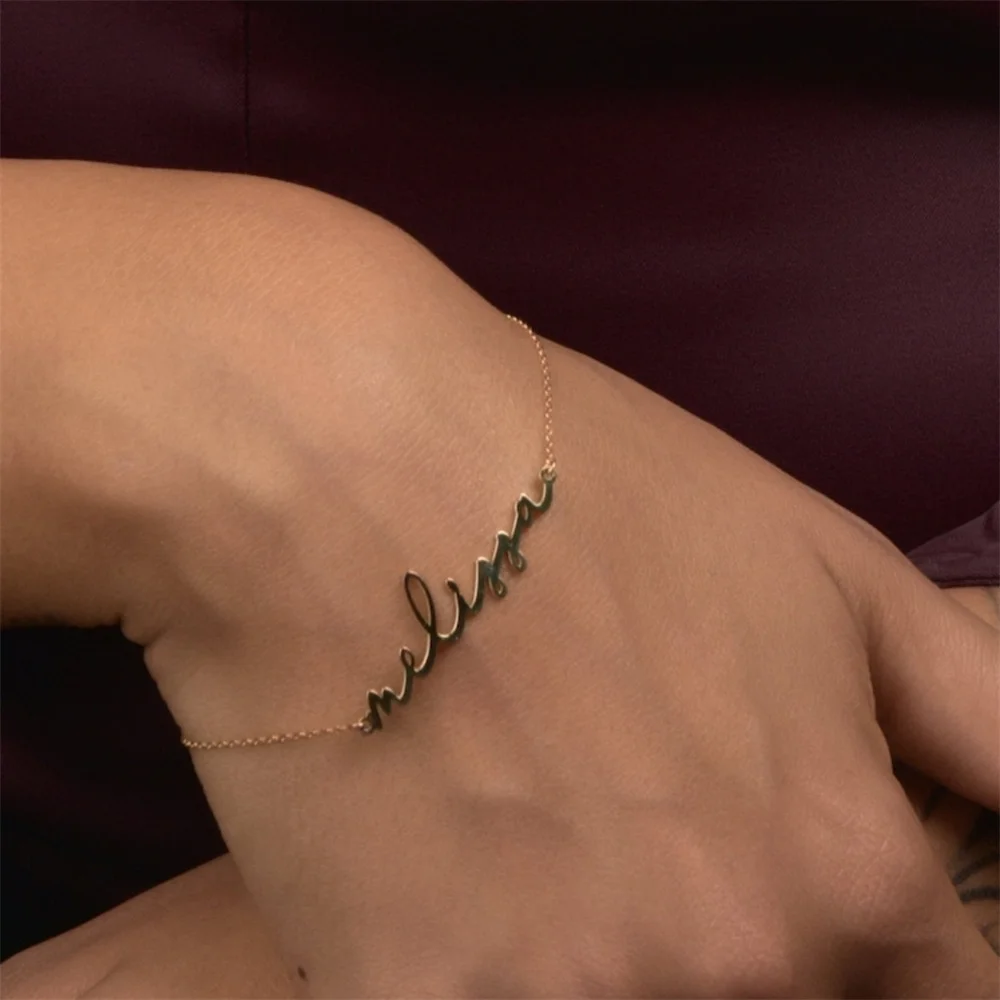 

Customize Name Bracelets for Women Personalized Stainless Steel Nameplate Gold Chain Jewelry Anniversary Gifts for Wife