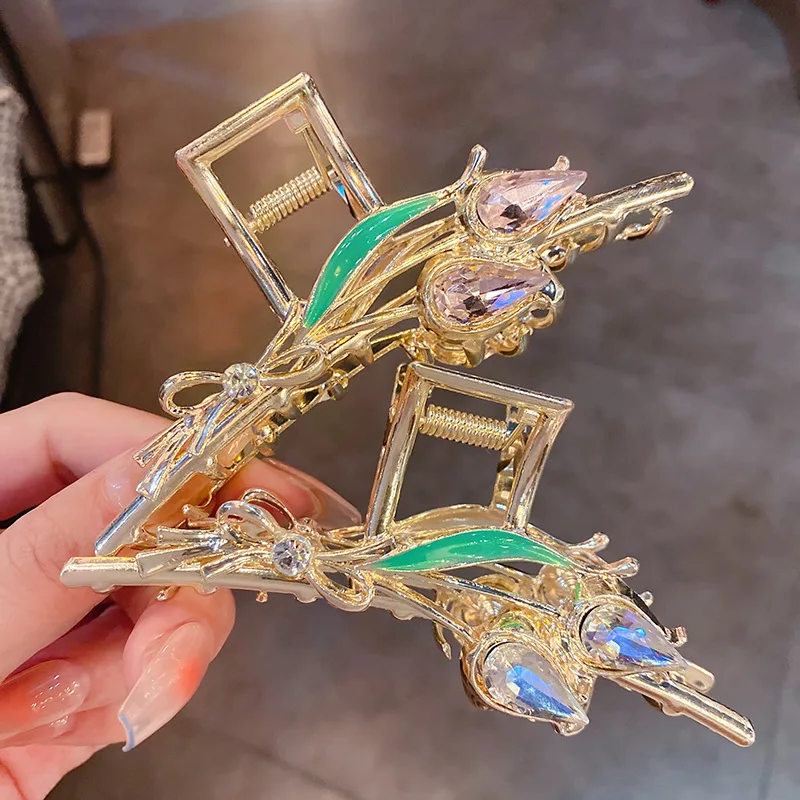 

The Artistic Diamond Inlaid Tulip Flower Hairpin Is Small, Fresh And Sweet, New Forest Style Grip Clip Fashionable