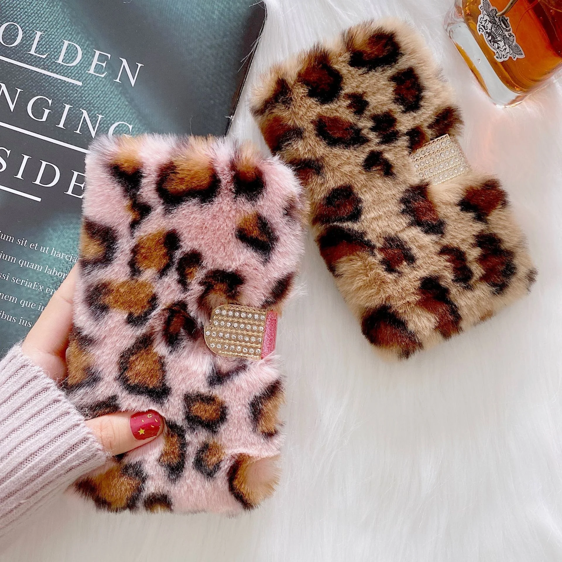 

Winter Warm for iphone13pro leopard Plush card Flip Case for Apple 12pro fashion female luxury mobile phone case