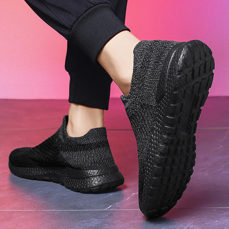 Lightweight Men's Jogging Sneakers 2023 New Hot Sale Cushioning Road Male Running Shoes Adult Breathable Athletic Casual Shoes