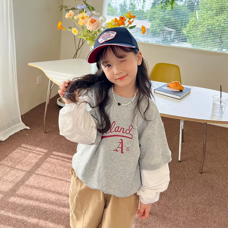 

Модная детская одежда в западном стиле для девочек, новинка 2022, детский топ, Стильный пуловер с принтом, весенний Повседневный пуловер с бук...