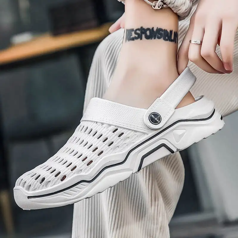 

Designer Luxury 2022 Brand Men Slippers Luxury Luxury Designer Trainer Rubber Flip Flops Brand Man Shoes Clear Sandals Tennis