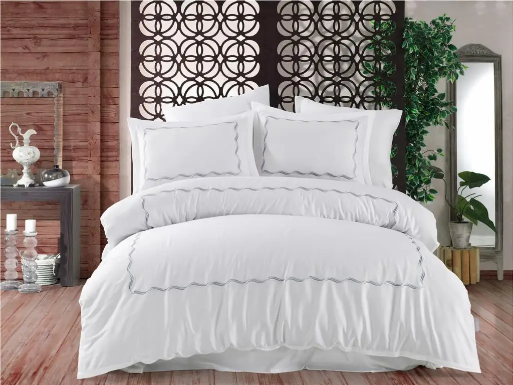

Water Embroidered Cotton Satin Double Duvet cover set Blue