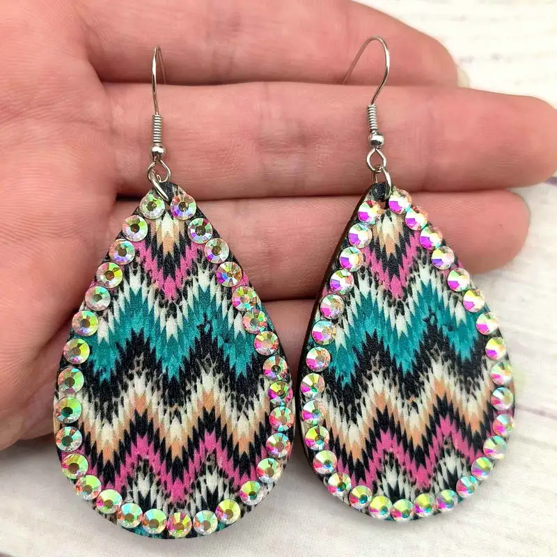 Женские серьги в этническом стиле яркие с леопардовым принтом