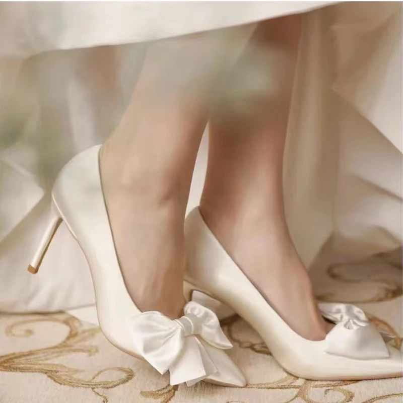 

Women's Pumps 2023 Fashion Point Toe White Bow-knot Heels Bridal Shoes of Women Bridesmaid Wedding Shoes Female Sexy Thin Heels