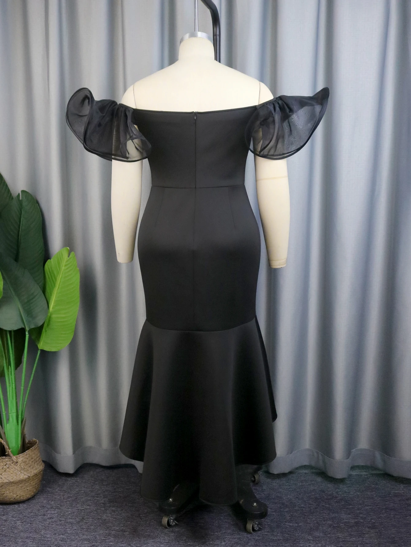 Plus Size Party Dresses for Women Off Shoulder Strapless Diamonds Beading Empire Assymetrical Birthday Event Outfits 3XL 4XL