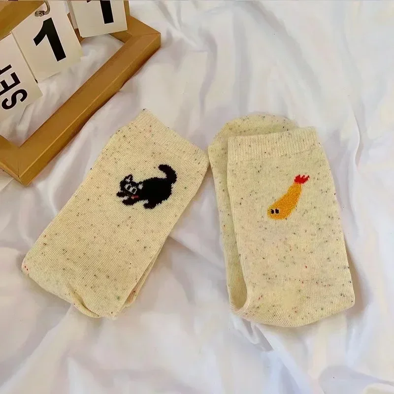 Осенние повседневные модные носки женские ярких цветов средние носки-трубы