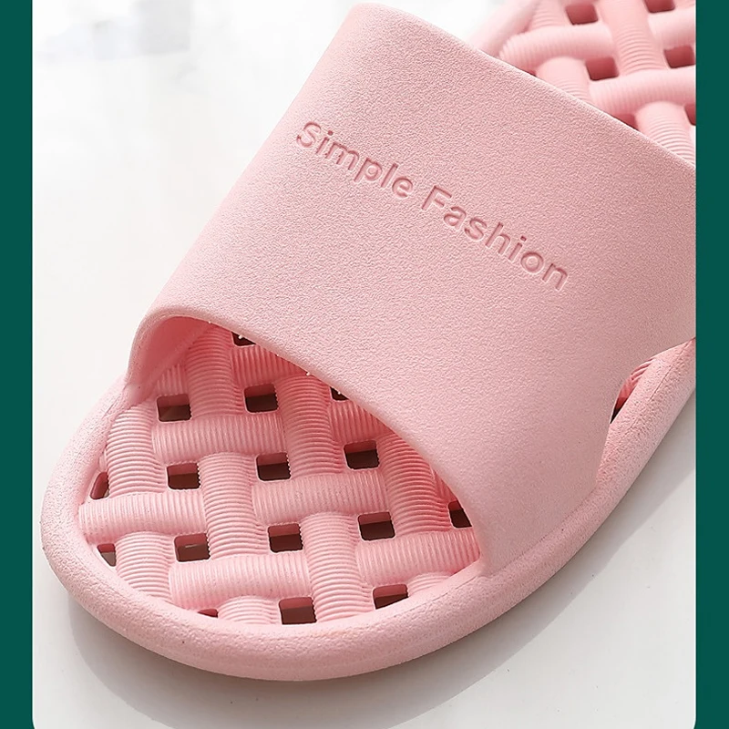 Домашние тапочки для комнаты женские летние нескользящие шлепанцы из ПВХ с