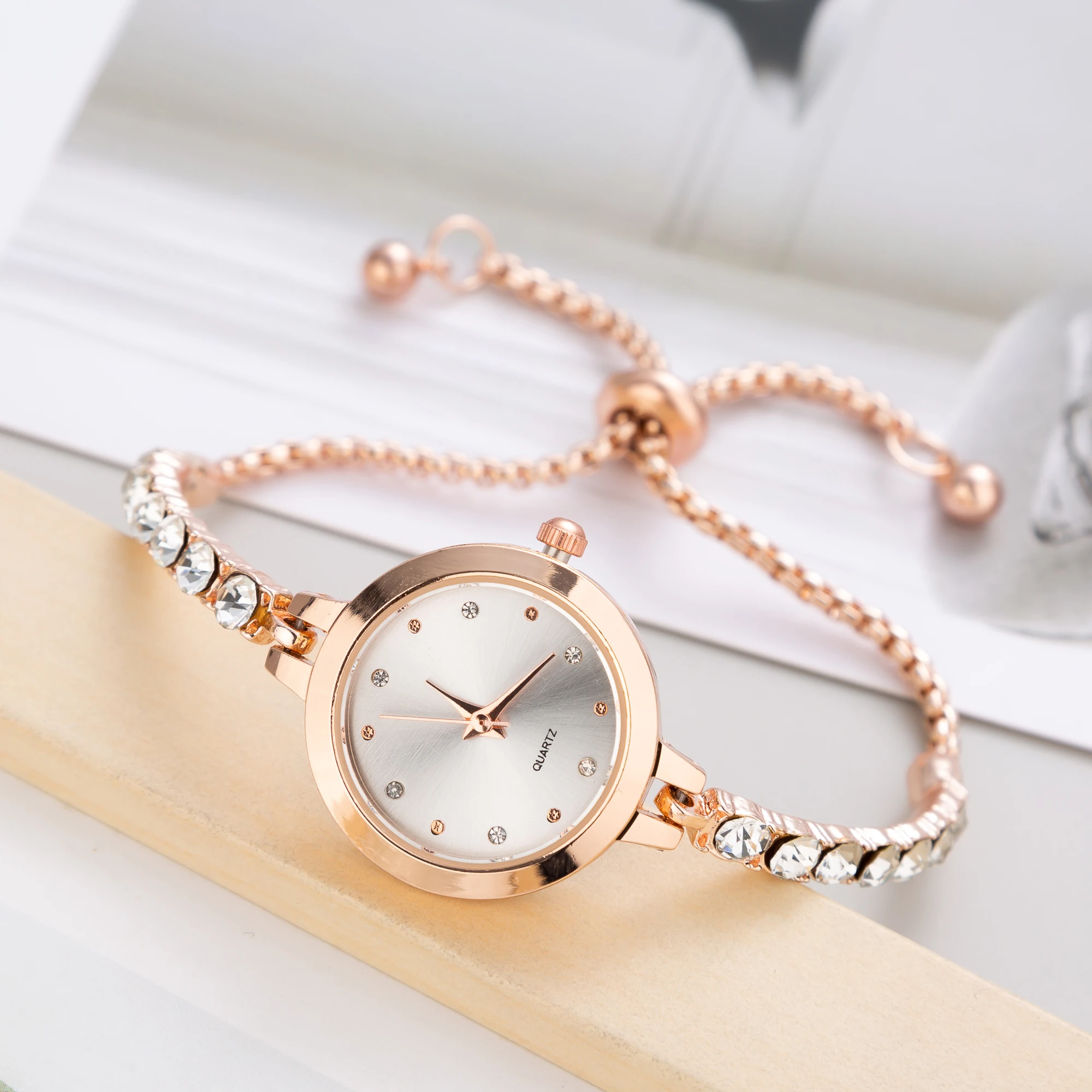 New Top Women Watches Casual Quartz Bracelet Watch Women Stainless Steel Dress Watches Relogio Feminino Free Shipping